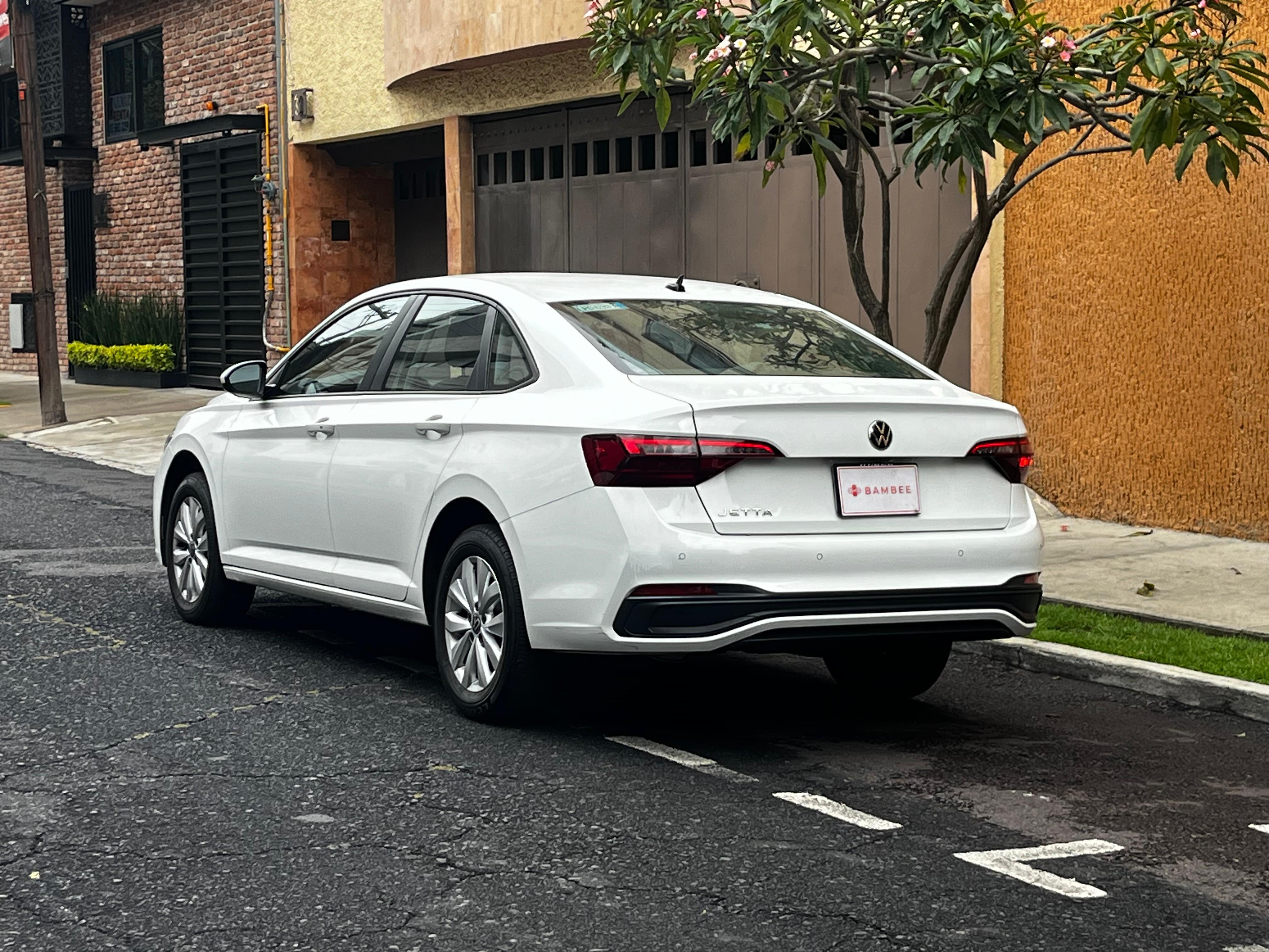 Volkswagen  JETTA COMFORTLINE 2023