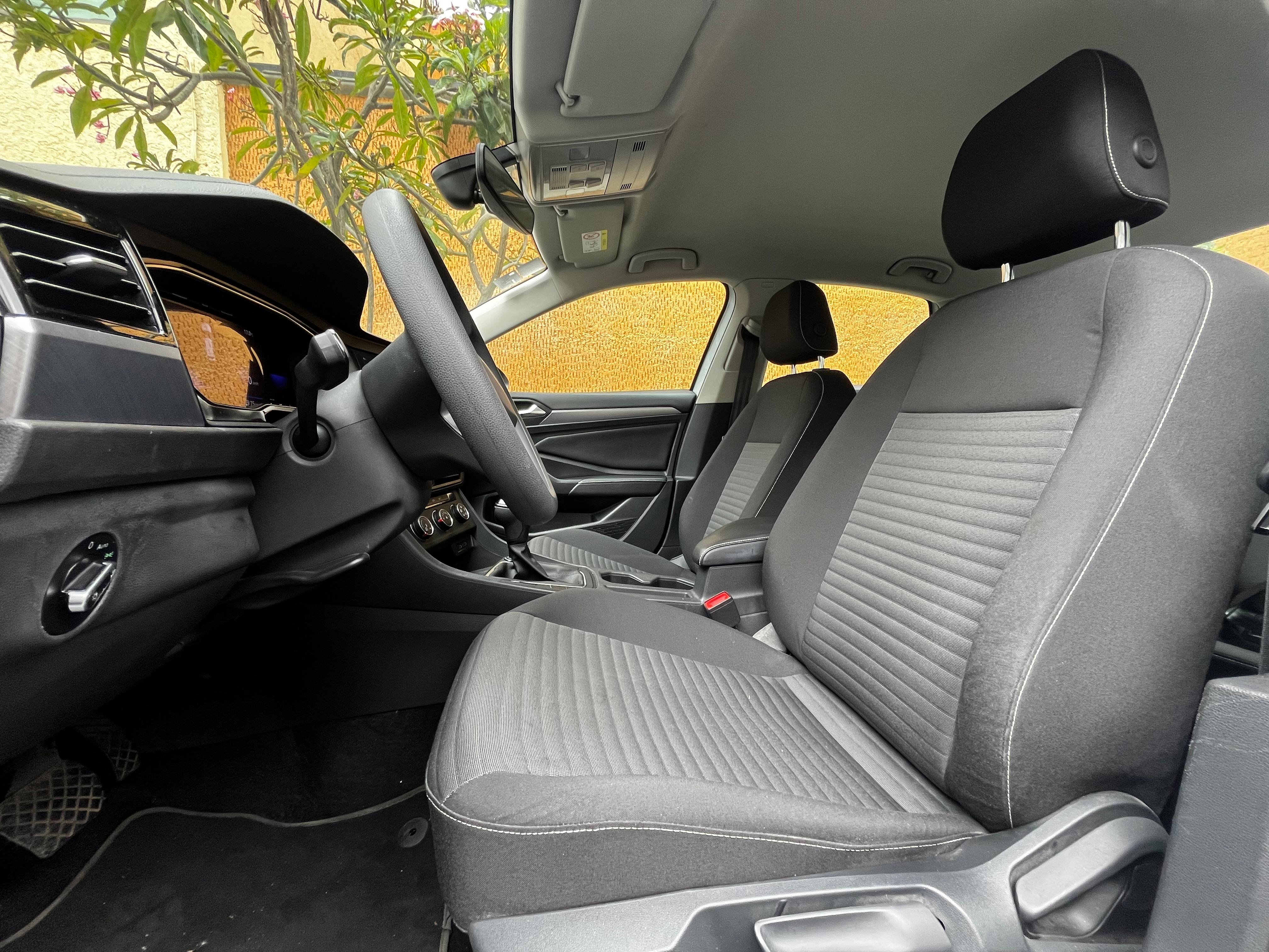 Volkswagen  JETTA COMFORTLINE 2023