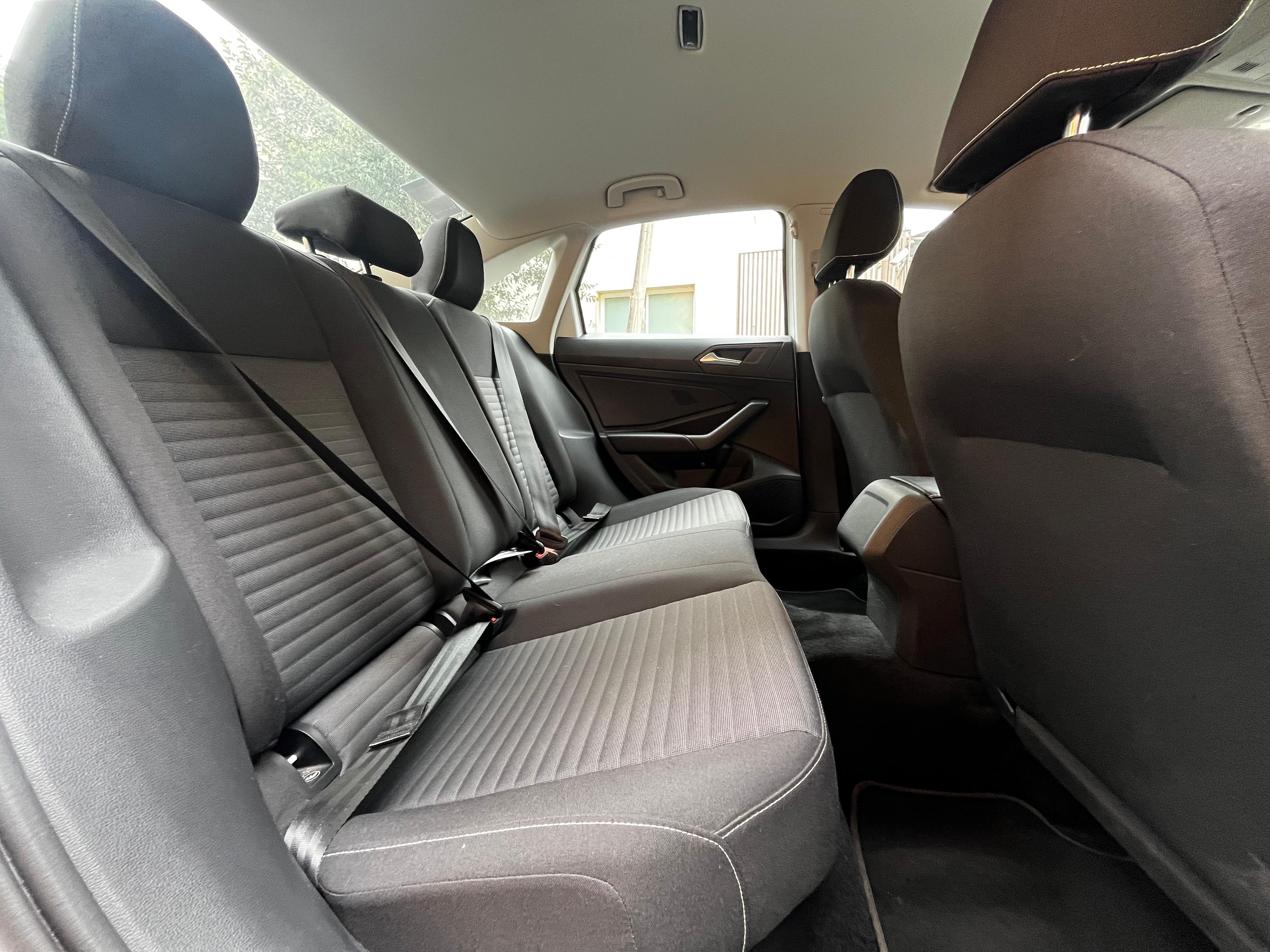 Volkswagen  JETTA COMFORTLINE 2023