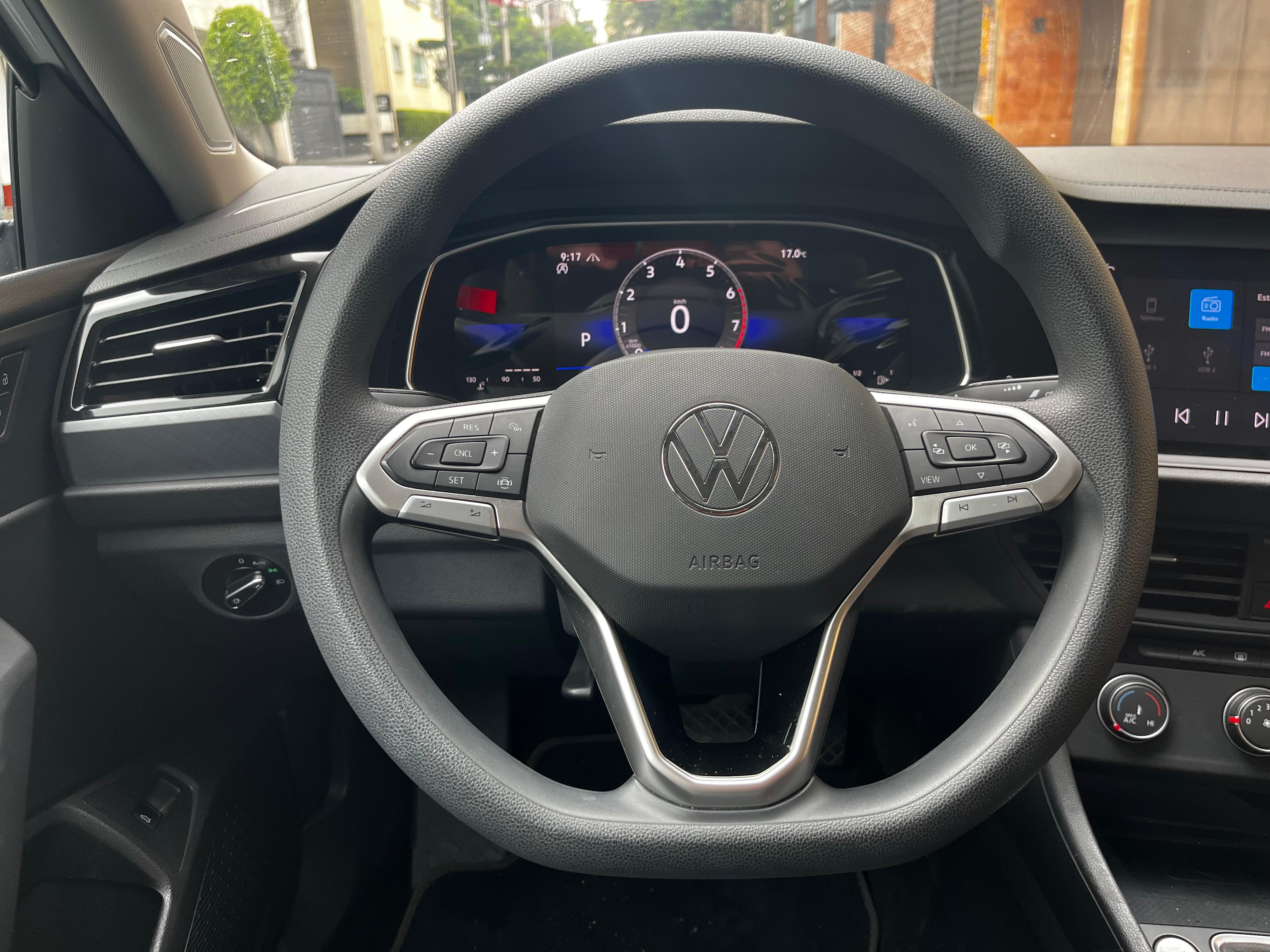 Volkswagen  JETTA COMFORTLINE 2023